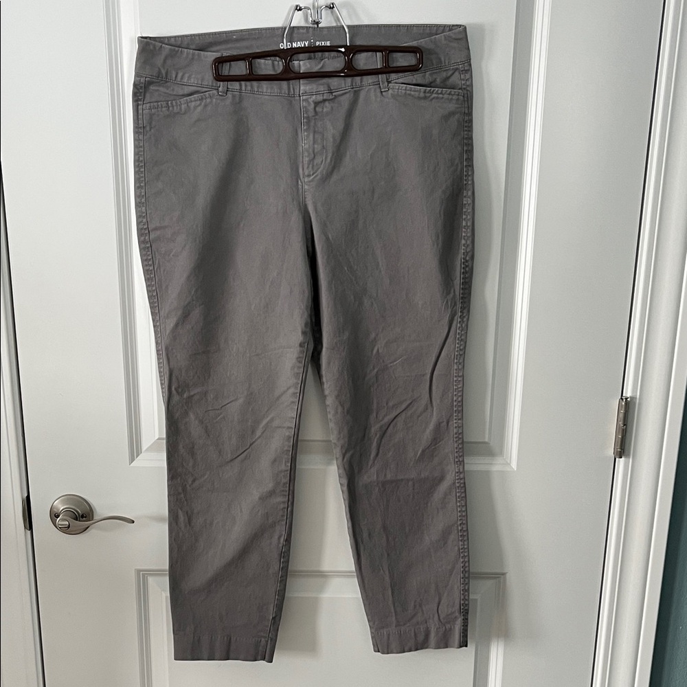 Old Navy Women's Gray Pixie Pants